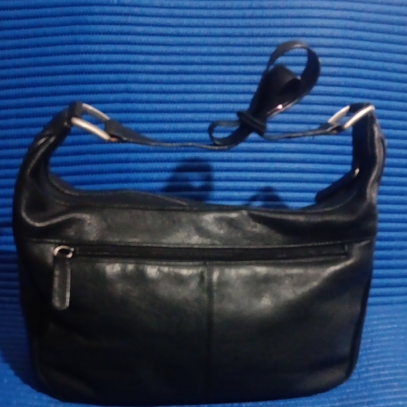 Kenneth Cole Reaction Black Shoulder Bag - Picture 1 of 7